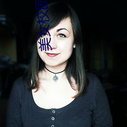 美(měi)女(nǚ)校园购(gòu)物