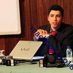 macbook pro18