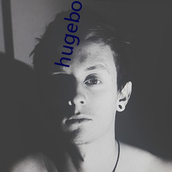 hugeboobspics巨(巨)大