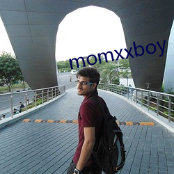 momxxboy