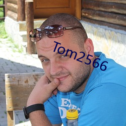 Tom2566