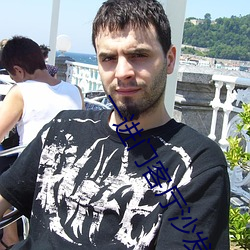 一进门客厅沙发摆放图 ��顺水放船）