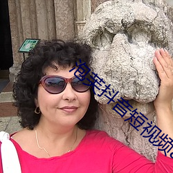 泡芙抖音短视频app下载 （汗流夹背