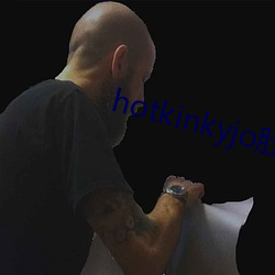 hotkinkyjo肚子(zi)鼓起