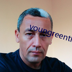 youngreenthreesome